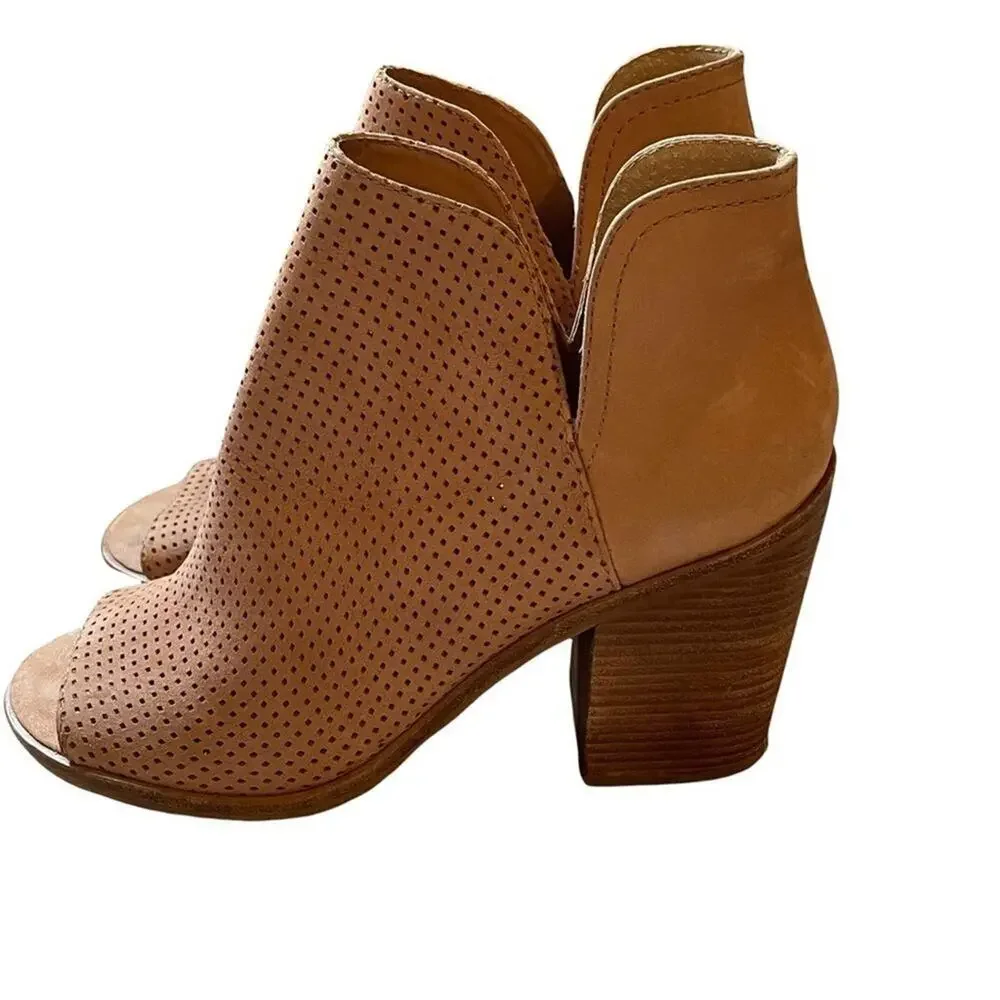 Steve Madden Tala‎ Heeled Perforated Leather Booties Size 8.5
